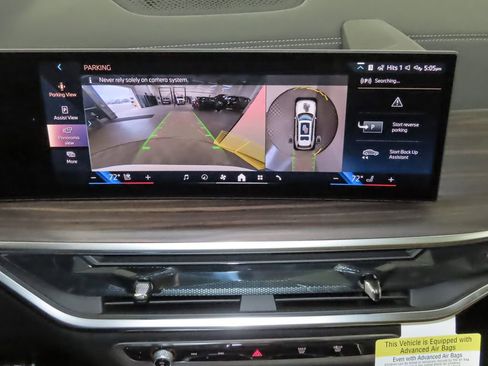 Used 2025 BMW X7 xDrive40i w/ Parking Assistance Package AWD/4WD image 19