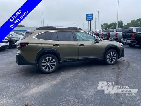 Used 2024 Subaru Outback Limited AWD/4WD image 8