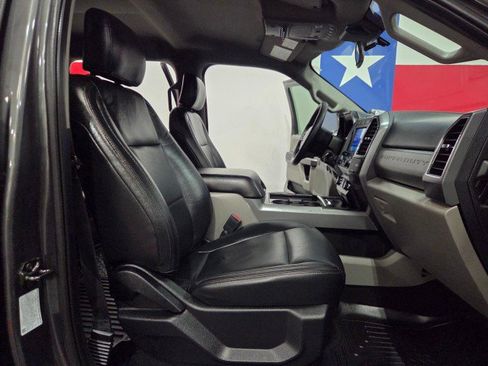 Used 2020 Ford F350 XLT w/ XLT Premium Package AWD/4WD image 73