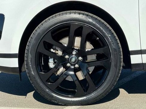 Used 2020 Land Rover Range Rover Evoque S image 26