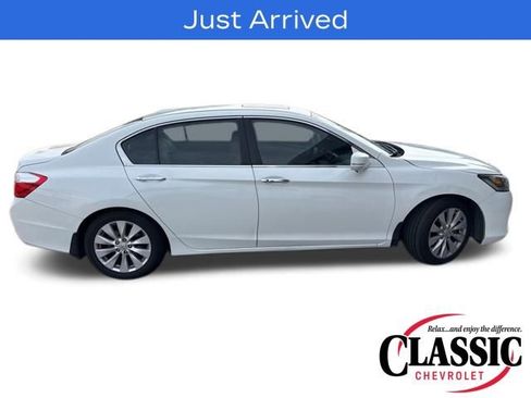 Used 2014 Honda Accord EX-L image 16