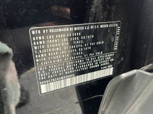 Used 2025 Volkswagen Taos SE image 29