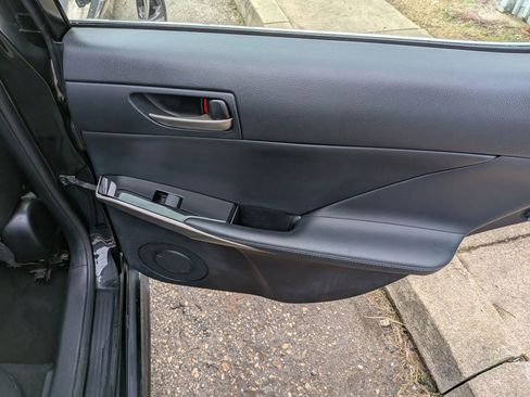 Used 2017 Lexus IS 300 AWD w/ Premium Package image 27