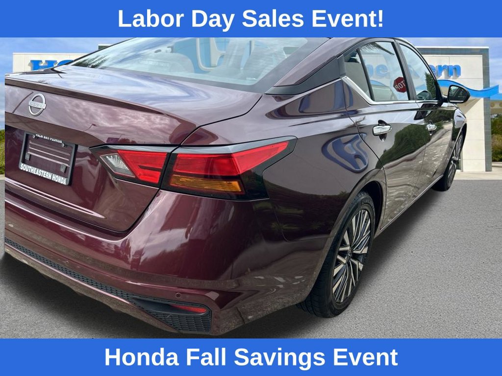 Used 2025 Nissan Altima 2.5 SV FWD image 9