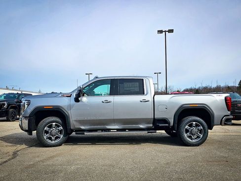 New 2026 GMC Sierra 2500 SLT w/ Max Trailering Package AWD/4WD image 9