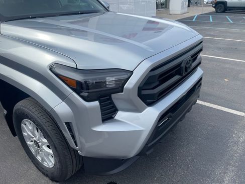 New 2026 Toyota Tacoma SR5 AWD/4WD image 15