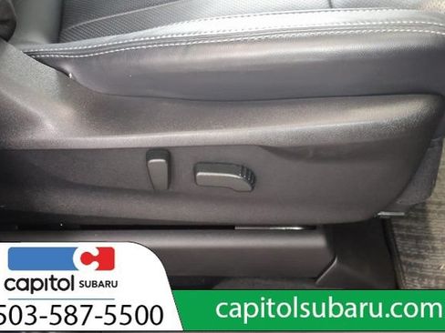 Used 2025 Subaru Ascent Touring AWD/4WD image 33
