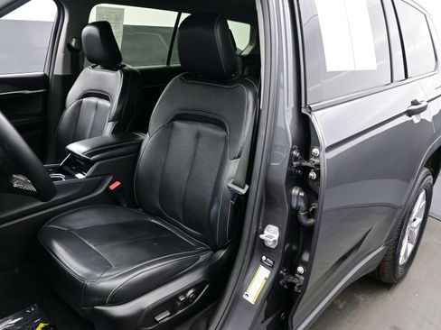 Used 2022 Jeep Grand Cherokee L Limited image 12