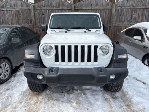 Used 2018 Jeep Wrangler Sport image 2