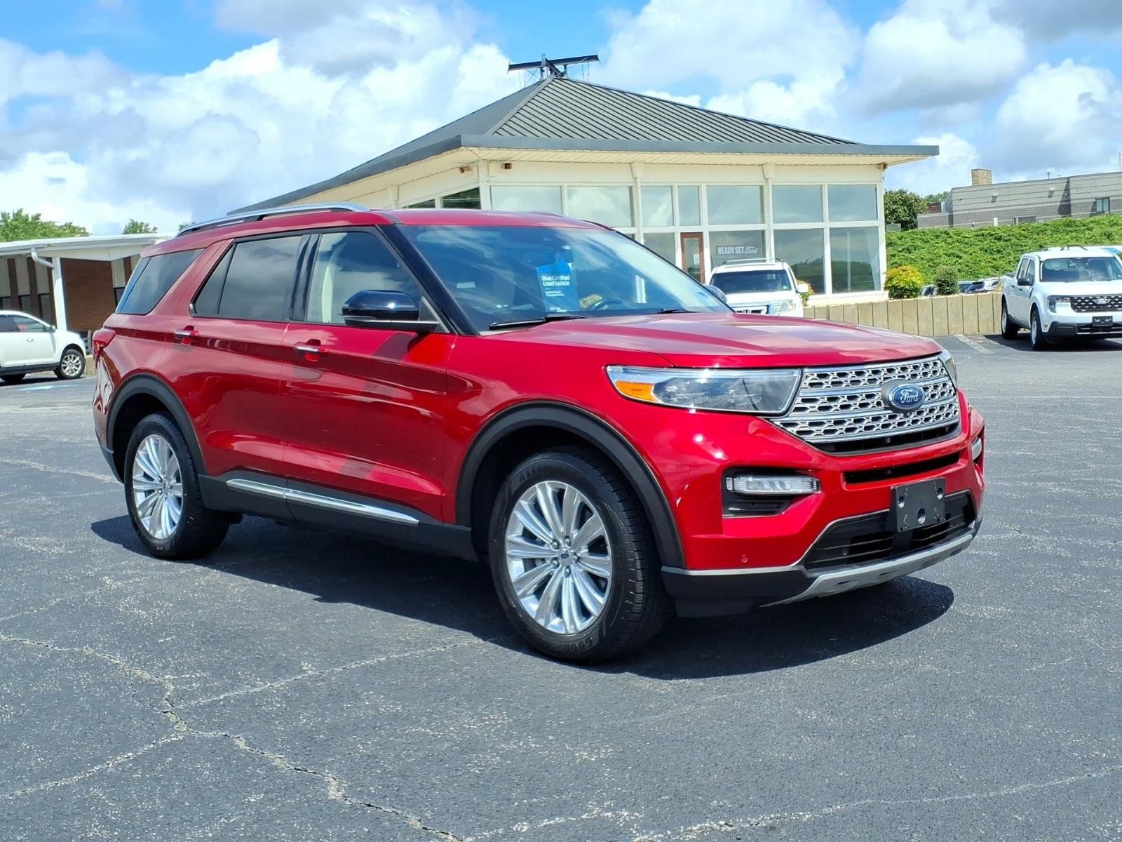 Certified 2021 Ford Explorer Limited w/ Equipment Group 301A AWD/4WD image 2