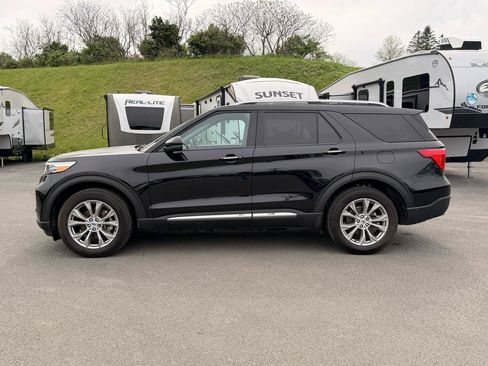 Used 2023 Ford Explorer Limited w/ Equipment Group 301A AWD/4WD image 8