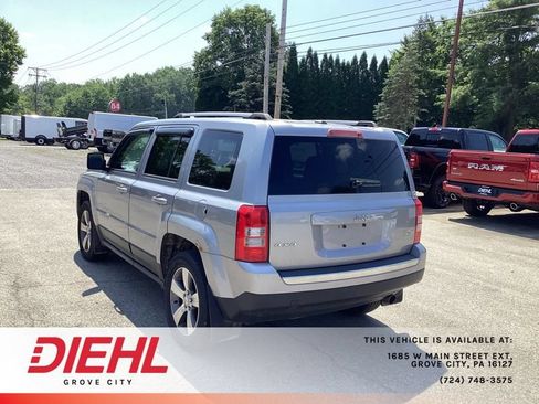 Used 2017 Jeep Patriot High Altitude AWD/4WD image 5