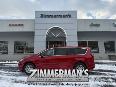 New 2026 Chrysler Pacifica Select