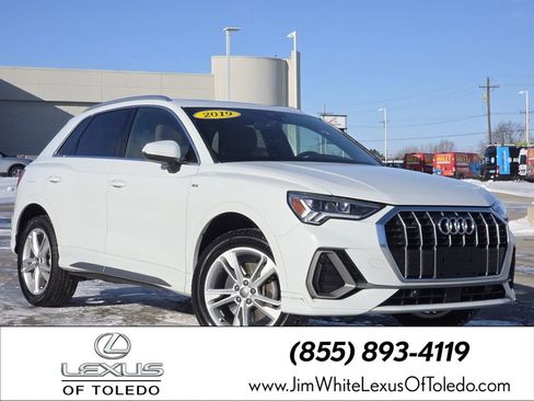 Used 2019 Audi Q3 2.0T Premium Plus w/ Premium Plus Package image 1