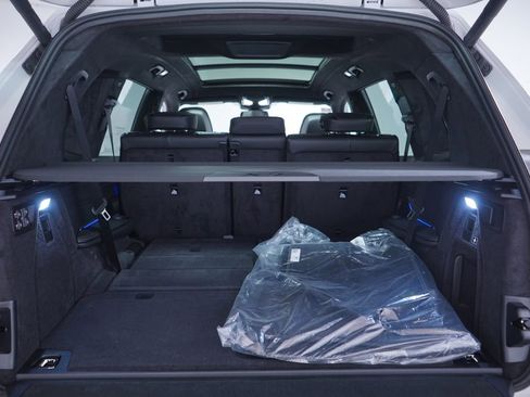New 2026 BMW X7 xDrive40i w/ M Sport Package image 13