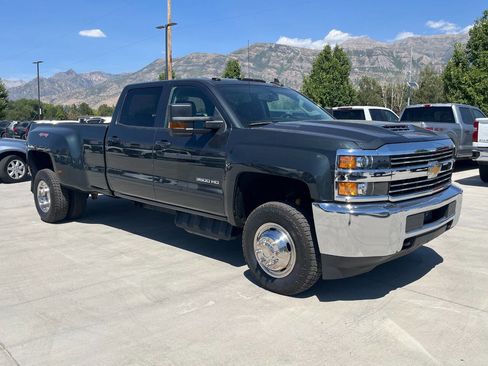 Used 2018 Chevrolet Silverado 3500 LT image 9