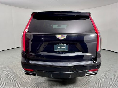 Used 2022 Cadillac Escalade ESV Luxury image 6