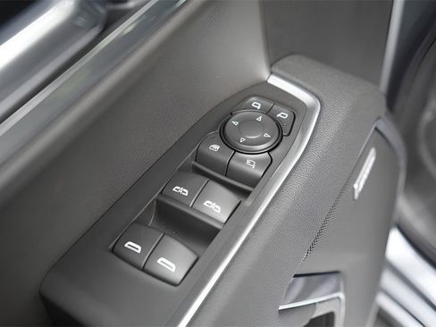 New 2026 GMC Sierra 1500 SLT image 21