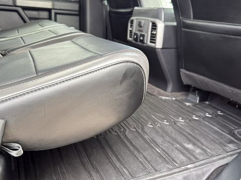 Used 2019 Ford F150 Raptor w/ Equipment Group 802A Luxury image 27