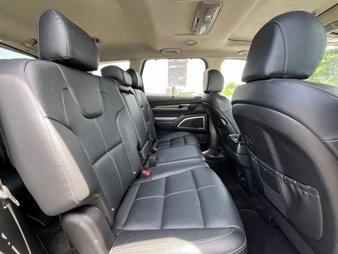 Used 2021 Kia Telluride EX w/ Towing Package AWD/4WD image 32