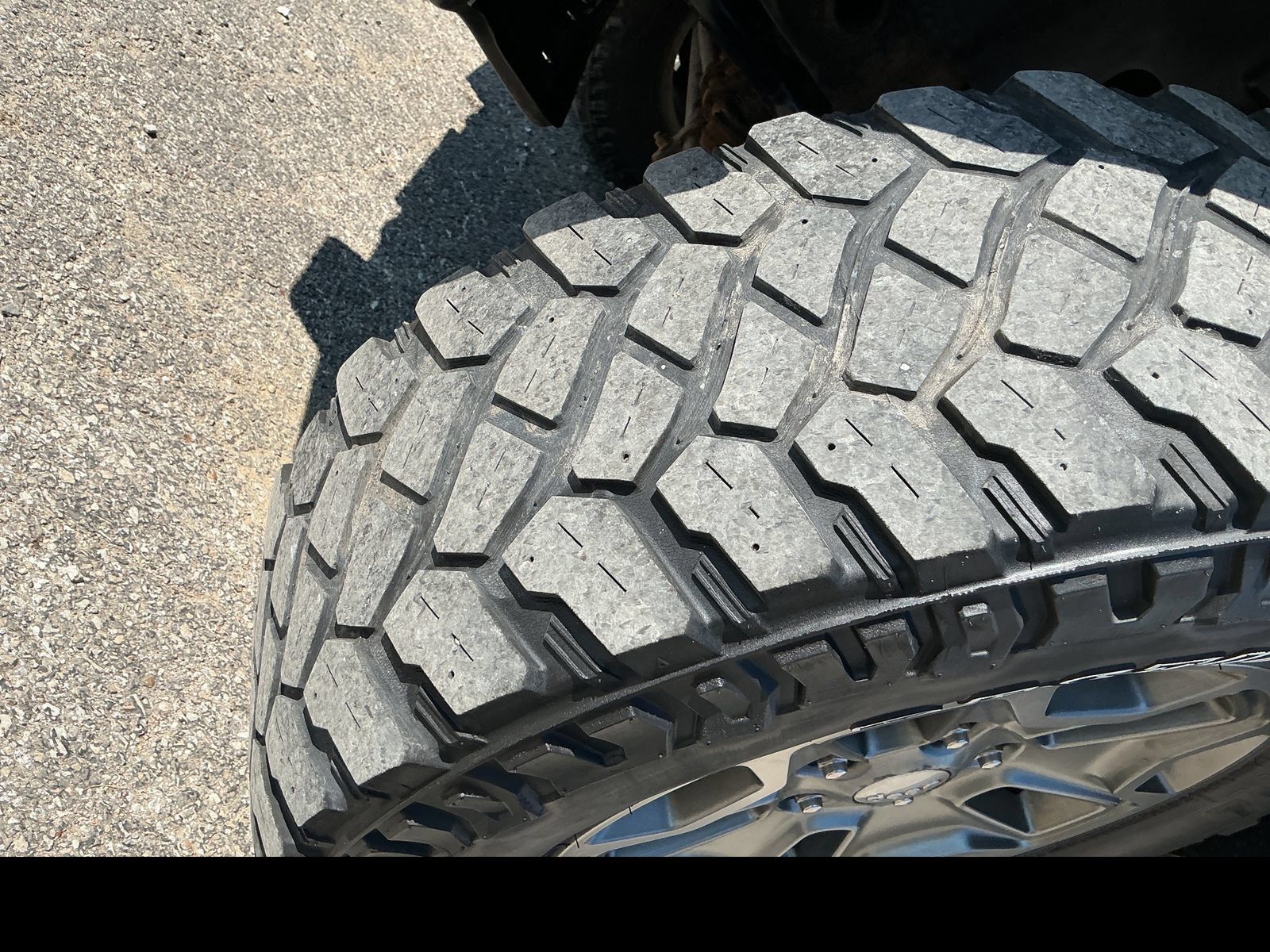 Used 2016 Jeep Wrangler Unlimited Rubicon w/ Dual Top Group AWD/4WD image 23