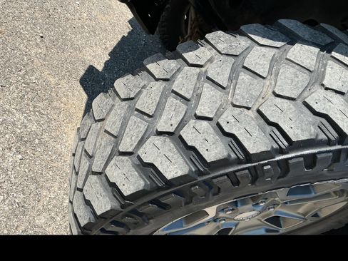Used 2016 Jeep Wrangler Unlimited Rubicon w/ Dual Top Group AWD/4WD image 23