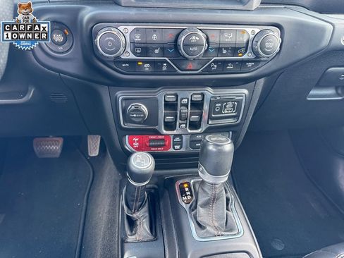 Used 2021 Jeep Wrangler Unlimited Rubicon AWD/4WD image 14