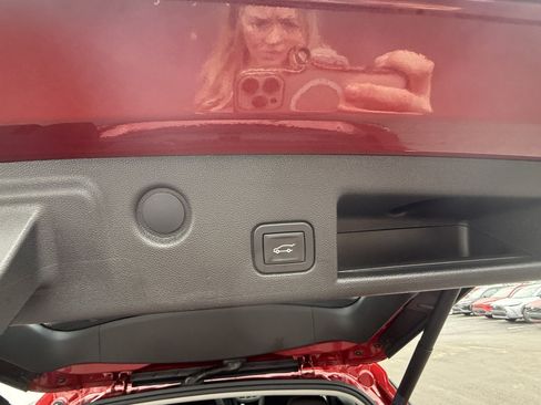 Used 2019 Chevrolet Equinox LT image 26