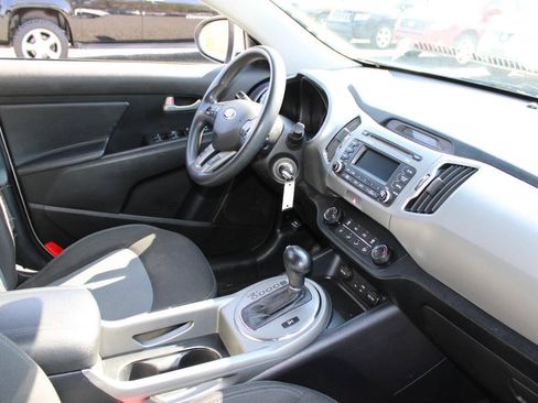 Used 2016 Kia Sportage LX AWD/4WD image 12
