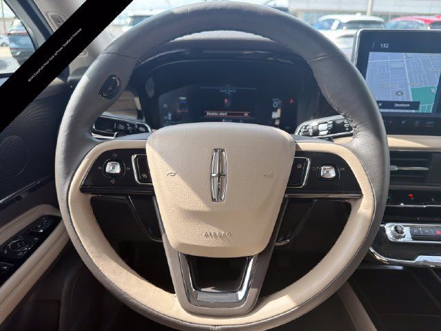 Used 2023 Lincoln Corsair Reserve w/ Equipment Group 201A AWD/4WD image 17
