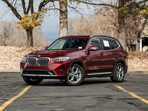 Used 2023 BMW X3 xDrive30i w/ Premium Package image 1