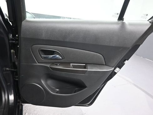 Used 2015 Chevrolet Cruze LT FWD image 32
