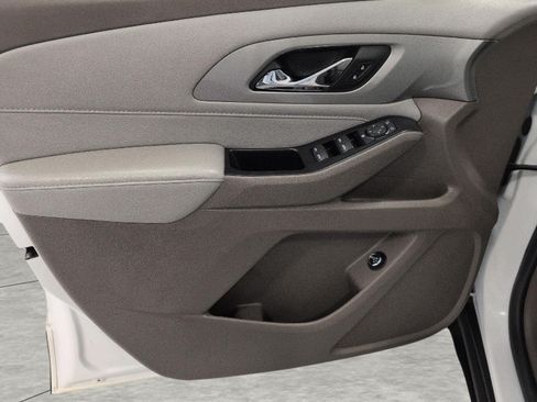Used 2019 Chevrolet Traverse LT FWD image 27