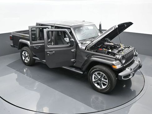Used 2024 Jeep Gladiator Sport w/ Premium Package image 72