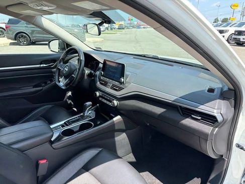 Used 2024 Nissan Altima 2.5 SR AWD/4WD image 22