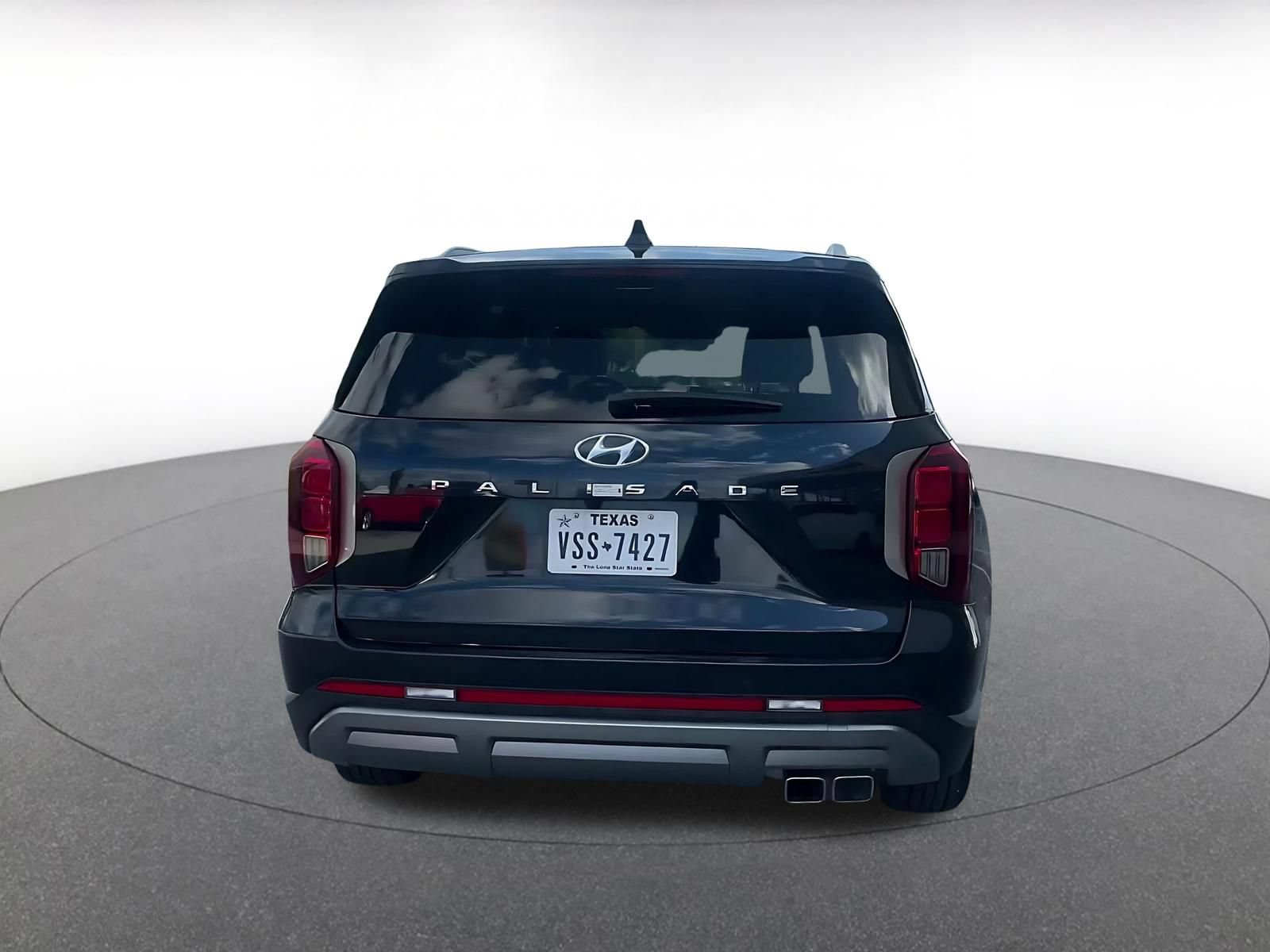 Used 2025 Hyundai Palisade SEL FWD image 12