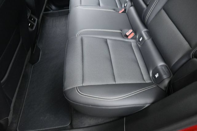 Certified 2026 GMC Terrain Elevation w/ Elevation Premium Package FWD image 22