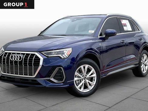 Certified 2025 Audi Q3 2.0T Premium w/ Convenience Package AWD/4WD image 1