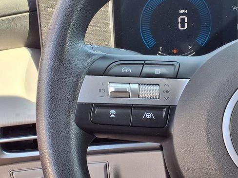 Used 2026 Hyundai Tucson SEL FWD image 16