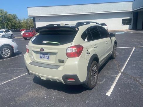 Used 2017 Subaru Crosstrek 2.0i Limited AWD/4WD image 4
