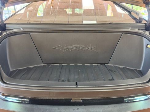 Used 2024 Tesla Cybertruck AWD Crew Cab image 45
