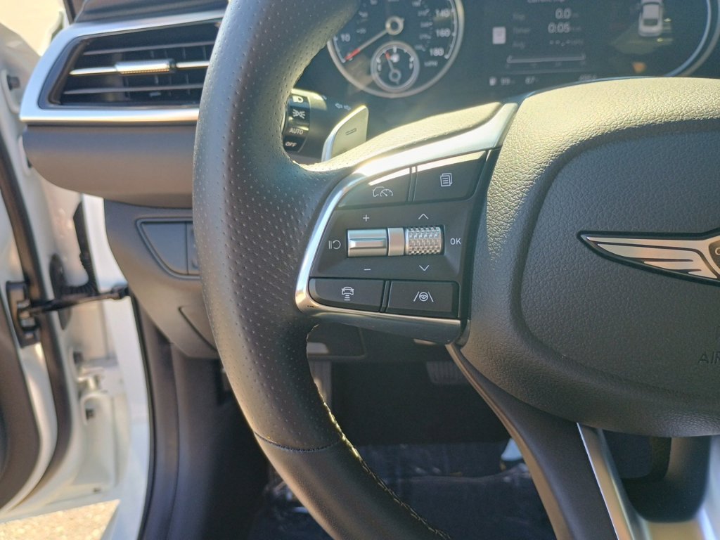 Used 2025 Genesis G70 2.5T AWD/4WD image 25