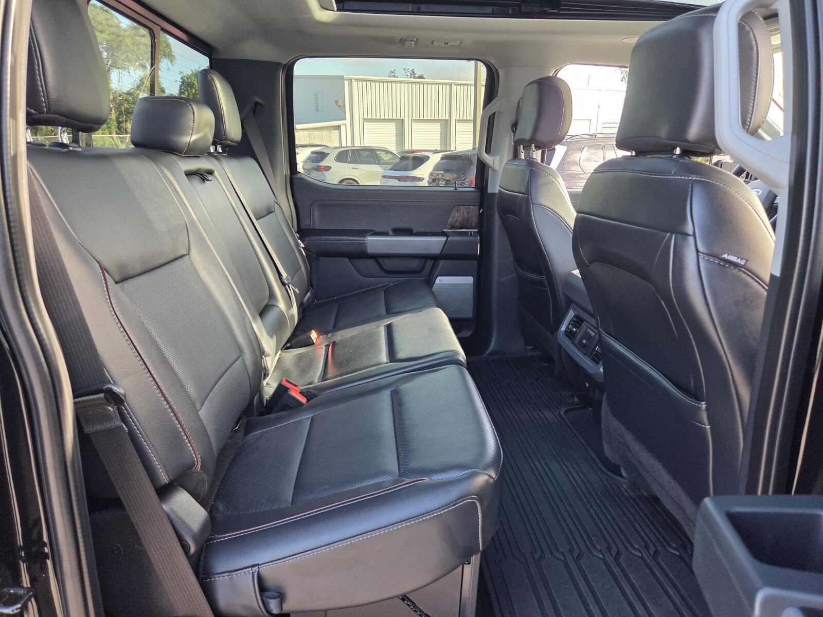 Used 2024 Ford F250 Lariat w/ Lariat Ultimate Package AWD/4WD image 15