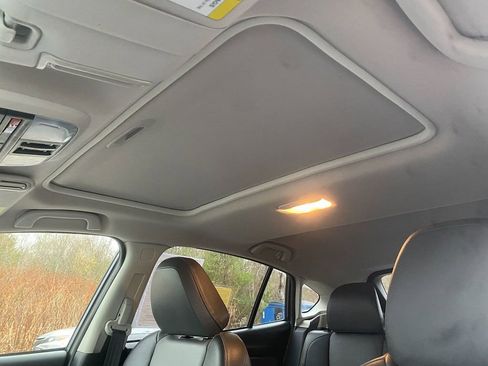 Used 2021 Subaru Crosstrek 2.5i Sport w/ Moonroof Package image 24