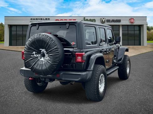 Used 2018 Jeep Wrangler Unlimited Rubicon w/ LED Lighting Group AWD/4WD image 3