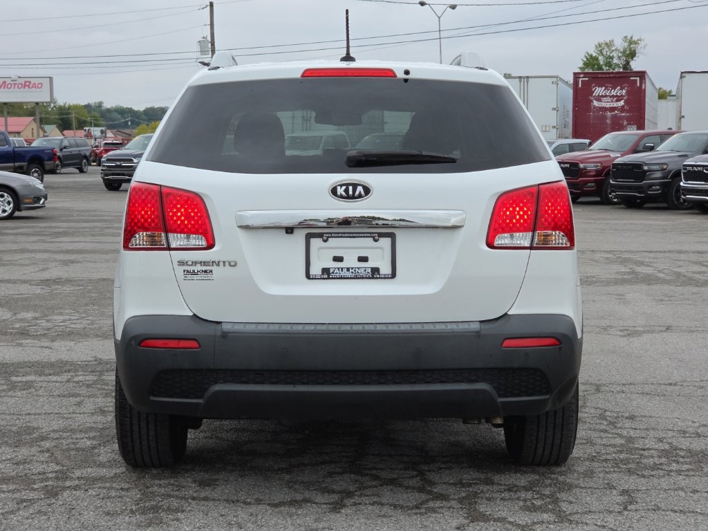 Used 2013 Kia Sorento LX w/ Convenience Pkg FWD image 6