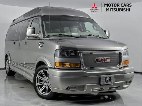 Used 2018 GMC Savana 2500 Extended w/ Enhanced Convenience Package RWD image 1