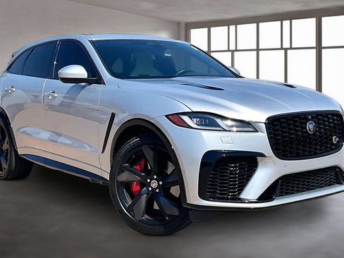 Used 2022 Jaguar F-PACE SVR AWD/4WD image 10