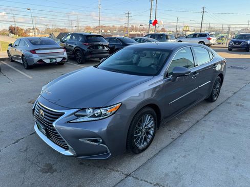 Used 2018 Lexus ES 350 image 5