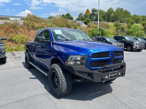Used 2015 RAM 1500 Express AWD/4WD image 4